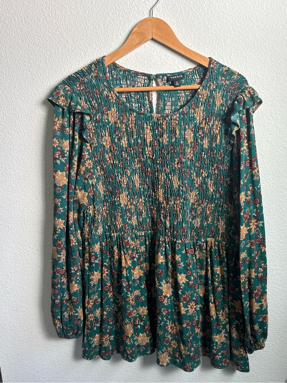 Torrid Green Floral Crinkle Gauze Smocked Peplum Boho Blouse Top Size 2 2X